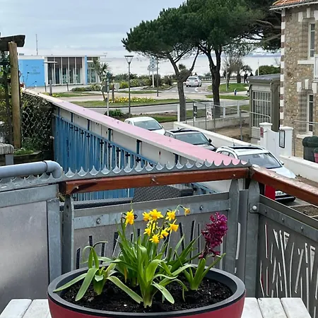 Grande Maison 8-10 P Avec Balcon Vue