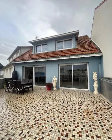 Grande Maison 8-10 P Avec Balcon Vue Casa de Férias