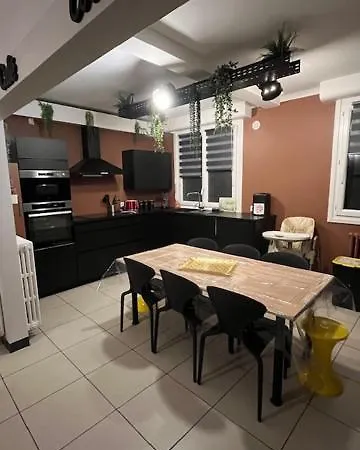 Grande Maison 8-10 P Avec Balcon Vue Casa de Férias