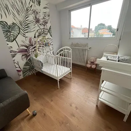 Vakantiehuis Grande Maison 8-10 P Avec Balcon Vue *
