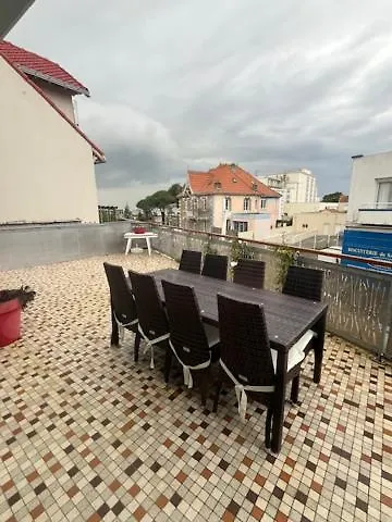 Grande Maison 8-10 P Avec Balcon Vue Saint-Brévin-lʼOcéan